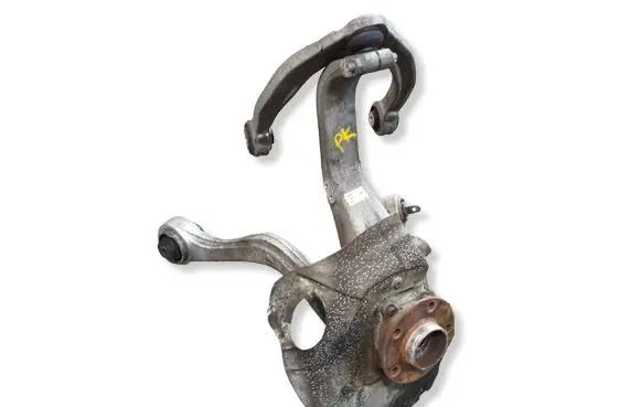 Alfa Romeo Giulia Front wheel hub spindle knuckle 00505445600