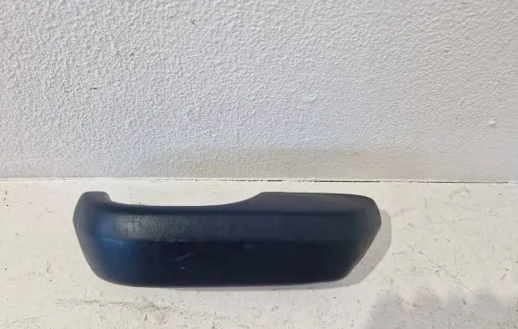 BMW 5 E28 Rear door handle trim 1874286