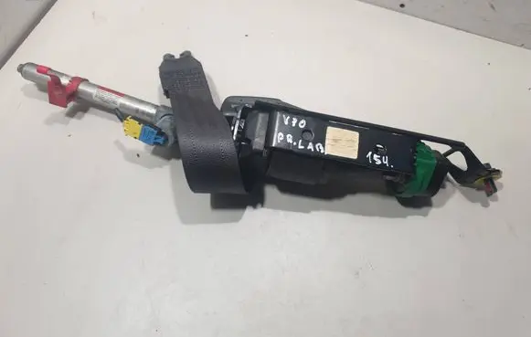 Volvo V70 Front seatbelt