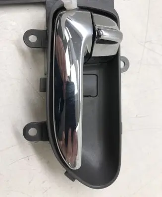 Nissan X-Trail T31 Front door interior handle