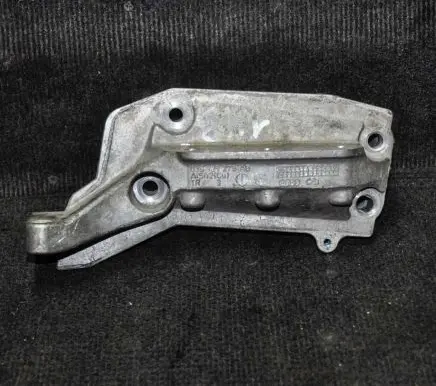 Seat Ibiza IV (6J,6P) Engine mounting bracket 036199275AB