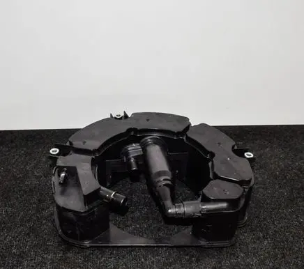 Volkswagen Jetta VI Other engine bay part