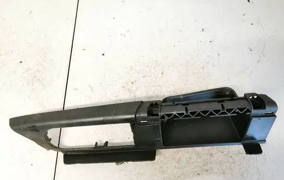 Opel Astra H Front door window switch trim 93631