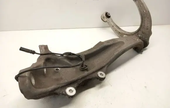 BMW 5 F10 F11 Front wheel hub spindle knuckle QL677596709