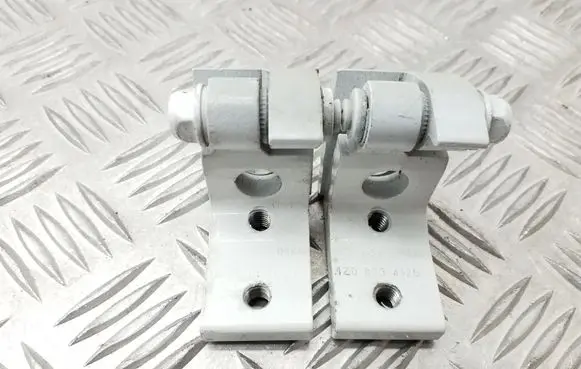 Skoda Octavia Mk2 (1Z) Rear door hinge set 1Z0833402B 1Z0833412B