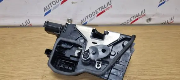 BMW 7 E65 E66 Front door lock 7202129