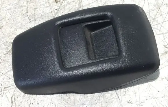 Peugeot Expert Seat belt height adjuster 3061683