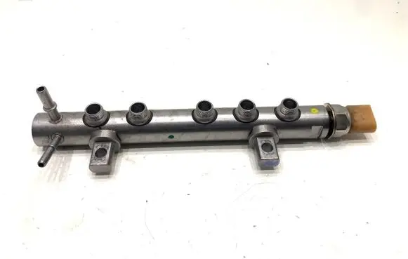 Land Rover Range Rover Evoque L551 Fuel main line pipe M4D39D280AB
