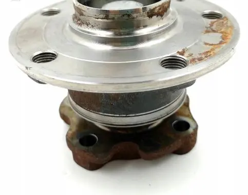 Seat Leon (5F) Front wheel hub