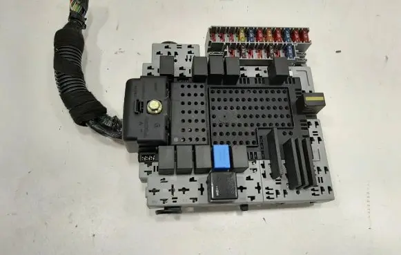Volvo S60 Fuse box set 08679899 02W452