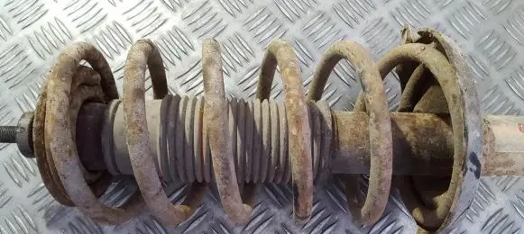 Volkswagen PASSAT B3 Front coil spring