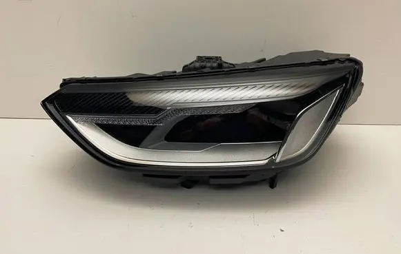 Audi A4 S4 B9 8W Headlight/headlamp 8W0941011 030111723100 LE18A6423