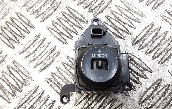 Hyundai i30 Wing mirror switch