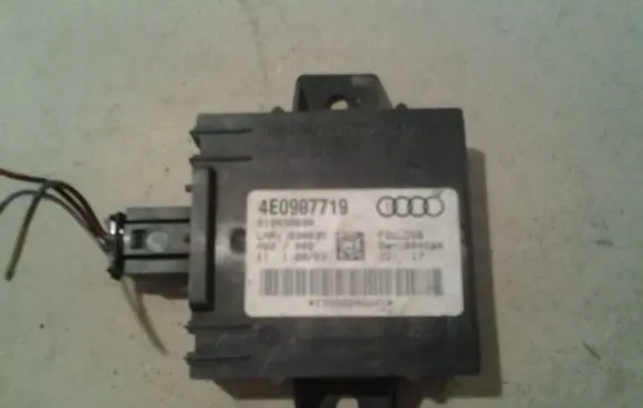 Audi A8 S8 D3 4E Alarm control unit/module 4E0907719
