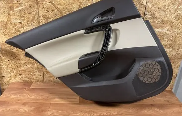 Opel Insignia A Rear door card panel trim