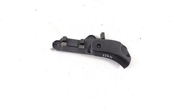 Engine bonnet (hood) release handle