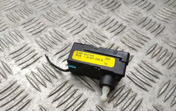 Headlight level adjustment motor