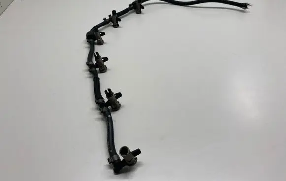 BMW X3 E83 Fuel return line/hose 7799869