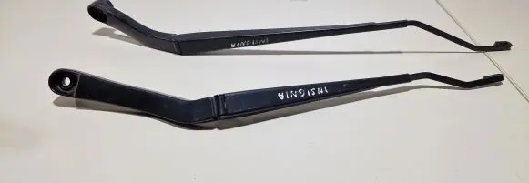 Opel Insignia A Front wiper blade arm 13227398