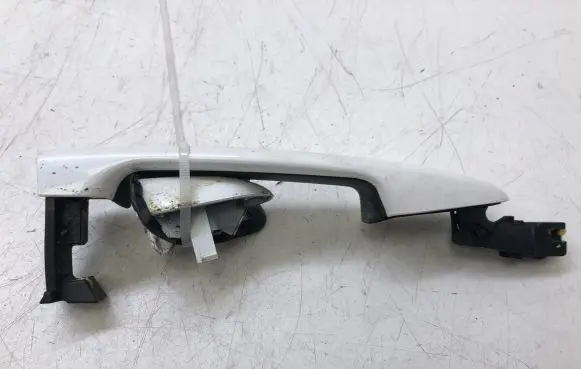 Mazda 3 III Rear door exterior handle