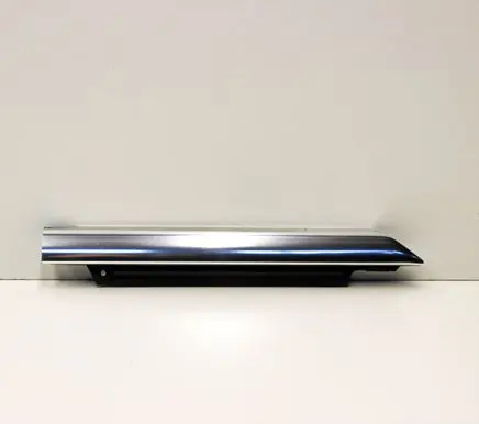Maserati Ghibli Door glass trim 670009915