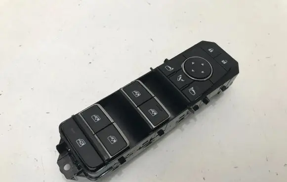 Nissan Qashqai J12 Electric window control switch 254016UA4A