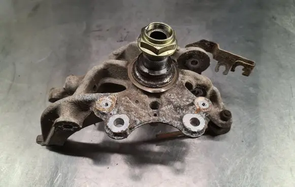 Peugeot 407 Rear wheel hub spindle/knuckle 