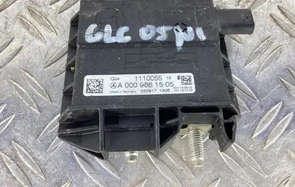 Mercedes-Benz GLC X253 C253 Battery relay fuse A0009061505