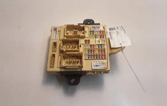KIA Sorento Fuse module 954002P976