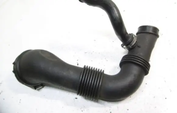 Ford Focus C-MAX Air intake hose/pipe 4M51-9A673-AE