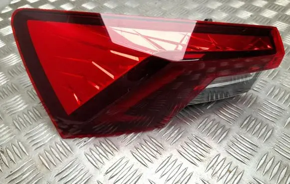 Skoda Octavia Mk4 Rear/tail lights 5E3945207