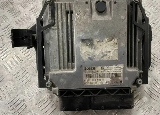 Alfa Romeo Spider 2000 Engine control unit/module 0261S01057 939A5000 51805520