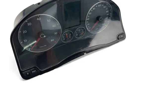 Volkswagen Golf Plus Speedometer (instrument cluster) 110080375