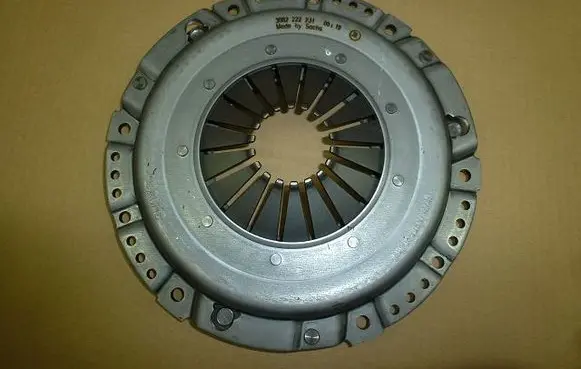 Mercedes-Benz E W124 Pressure plate 3082222231