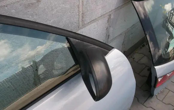 Manual wing mirror