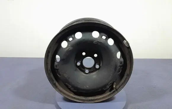 Skoda Rapid (NH) R18 forged rim