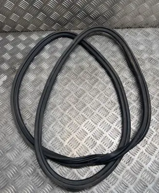Audi A6 S6 C7 4G Front door rubber seal 4G0831721A