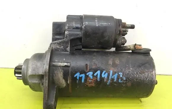 Volkswagen Golf IV Starter motor
