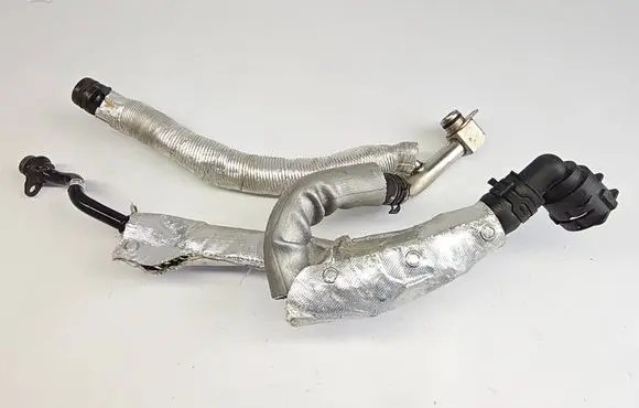 Audi A4 S4 B8 8K Engine coolant pipe/hose 06K121065R