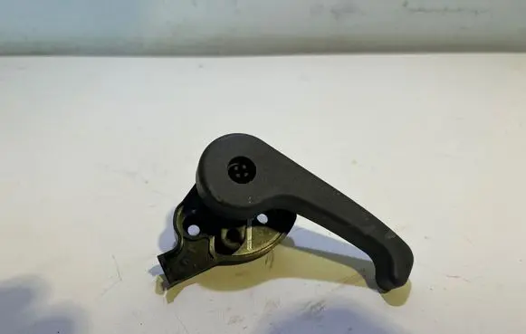 KIA Stinger Engine bonnet (hood) release handle 811812B900