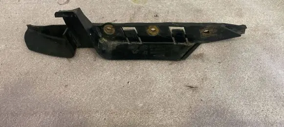BMW 5 E60 E61 Front bumper mounting bracket 7033706