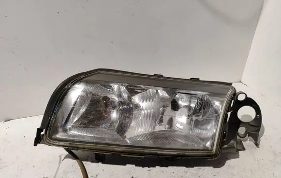 Volvo S80 Headlight/headlamp 717704