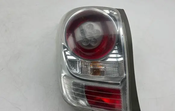 Toyota Verso Rear/tail lights 13223F 815600F090 112528872