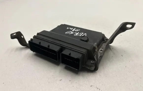 Toyota Verso Engine control unit/module 896610F340 MB2759001892