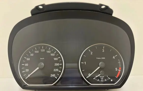 BMW 1 E81 E87 Speedometer (instrument cluster) 9166821 100249846 102495285