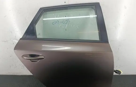 KIA Ceed Rear door 