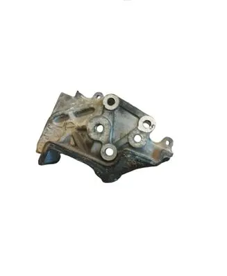 Subaru Outback Engine mounting bracket