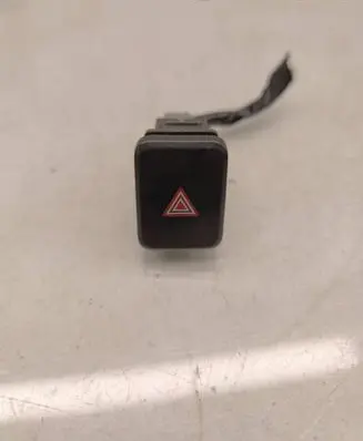 Toyota Auris E180 Hazard light switch 8433202190