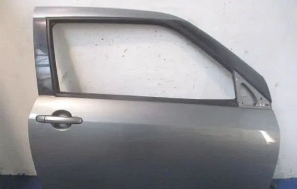 Suzuki Swift I Front door