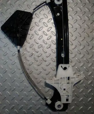 Front window lifting mechanism without motor